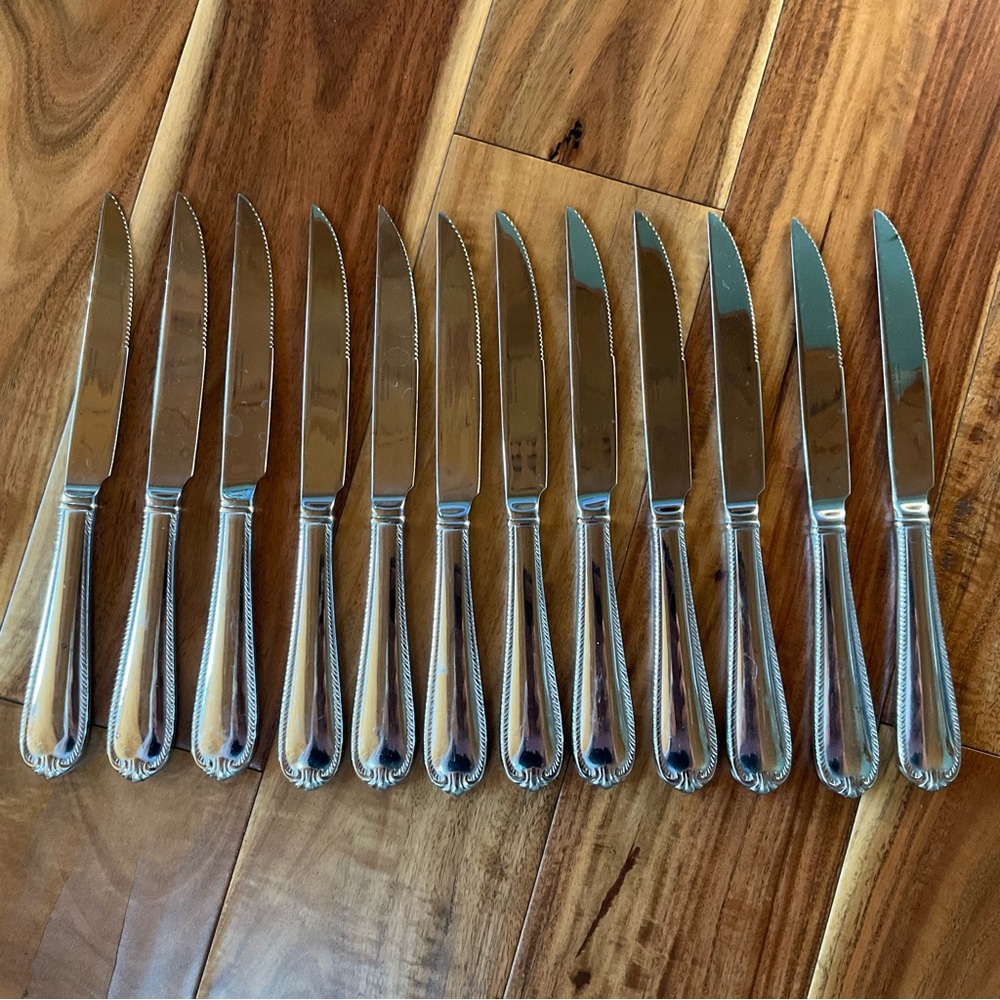 ✔️ Reed & Barton Domain Steak Knives Set of 12